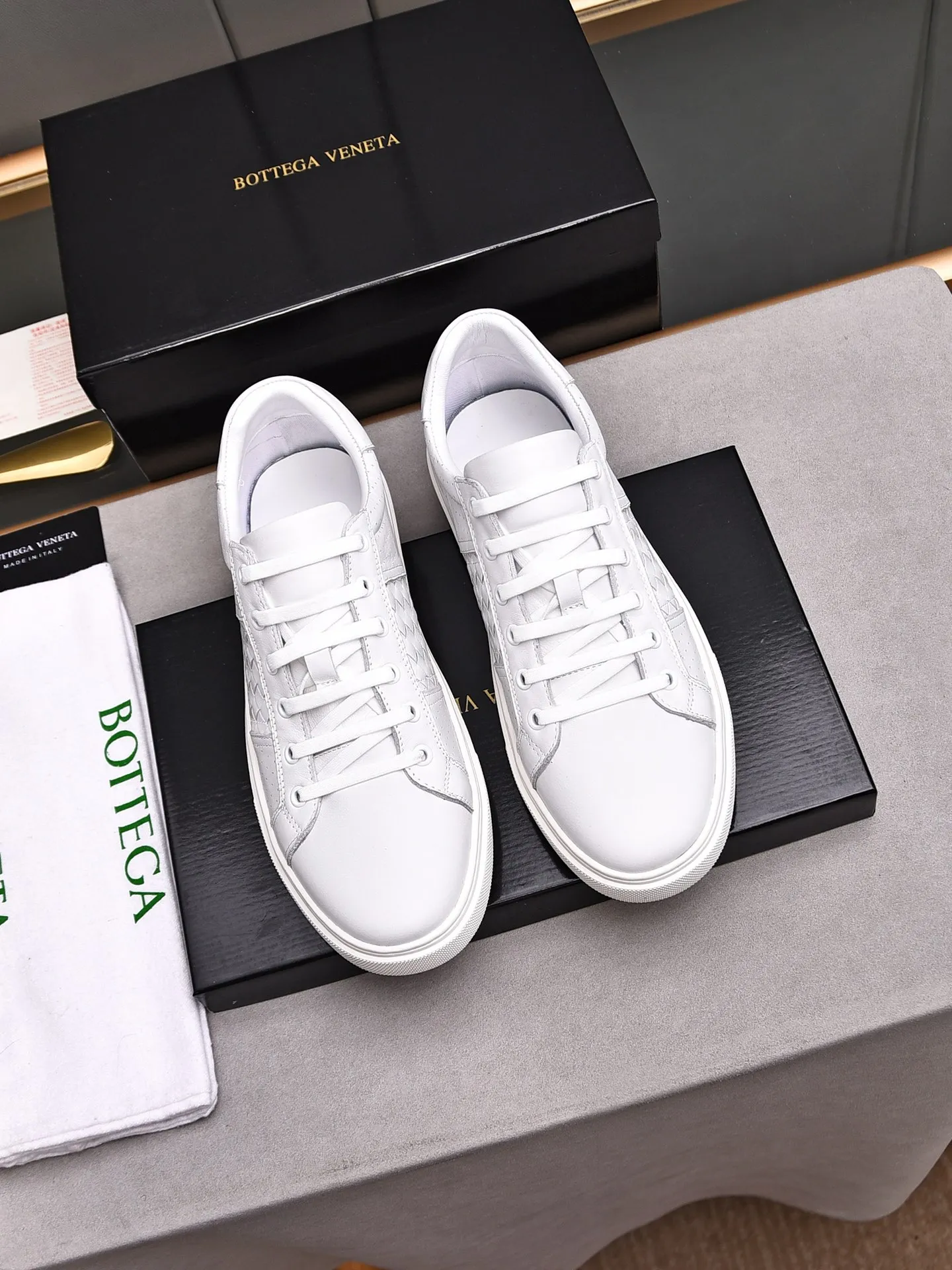Men's shoes 💰480 [Lace-up series] BOTTEG* VENET* - high-end boutique Size: 38-44 (45 customized) BV new product, first-layer cowhide artificially woven classic style and contemporary fashion temperament harmoniously blend, rubber soles are light and flexible, water-dyed cowhide pads! [Taobao, Tmall, and live streaming are the first choices]